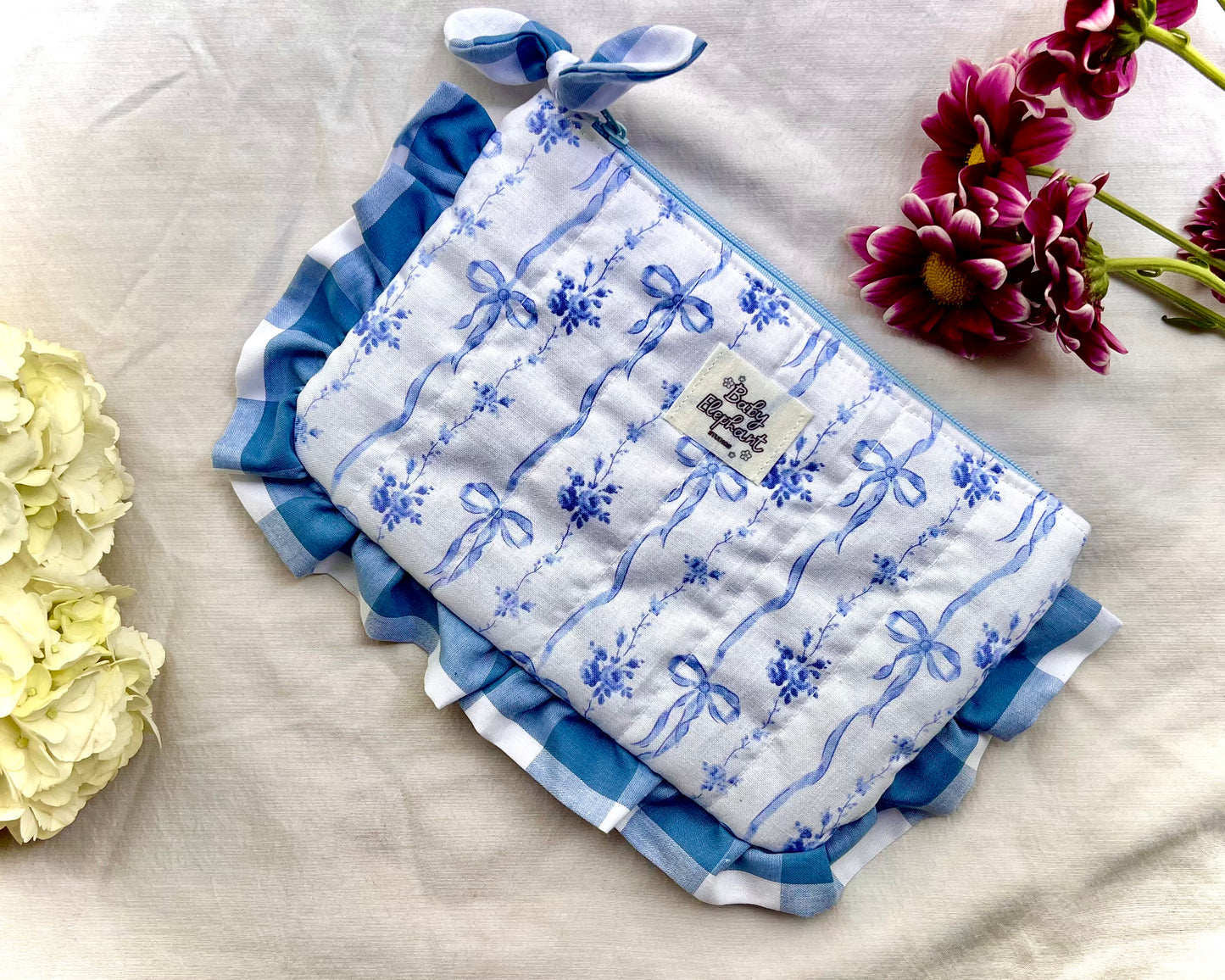 Sweet Standard Frill Pouch