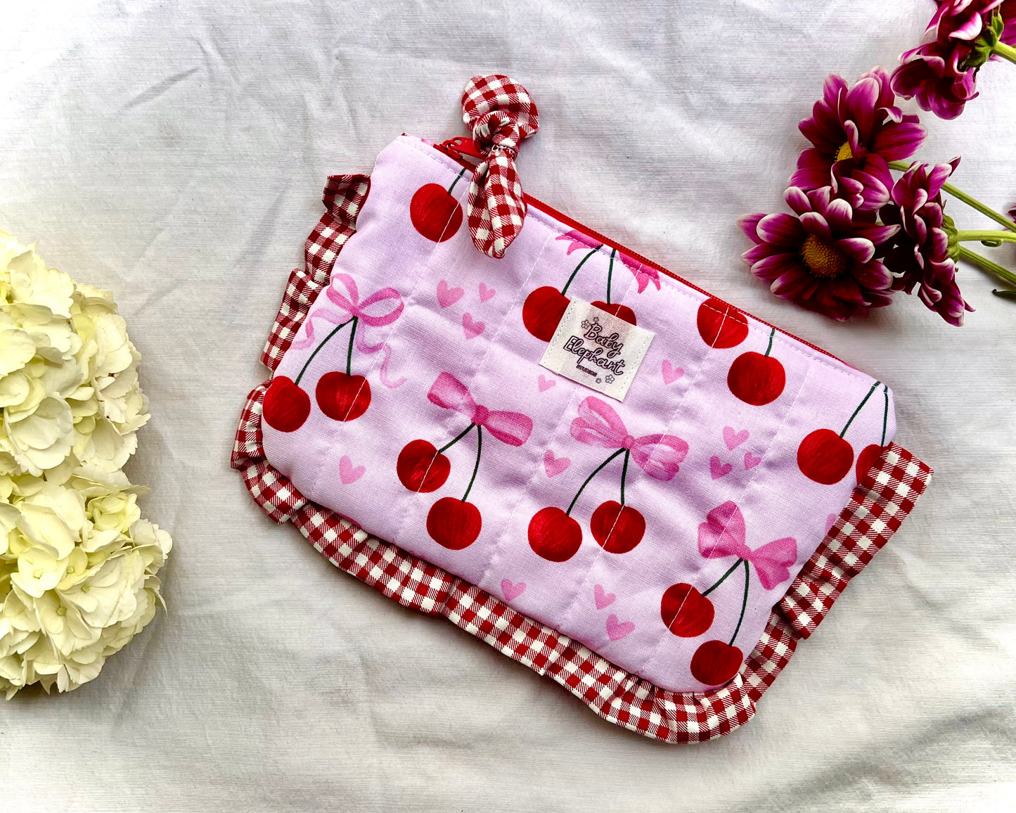 Sweet Standard Frill Pouch
