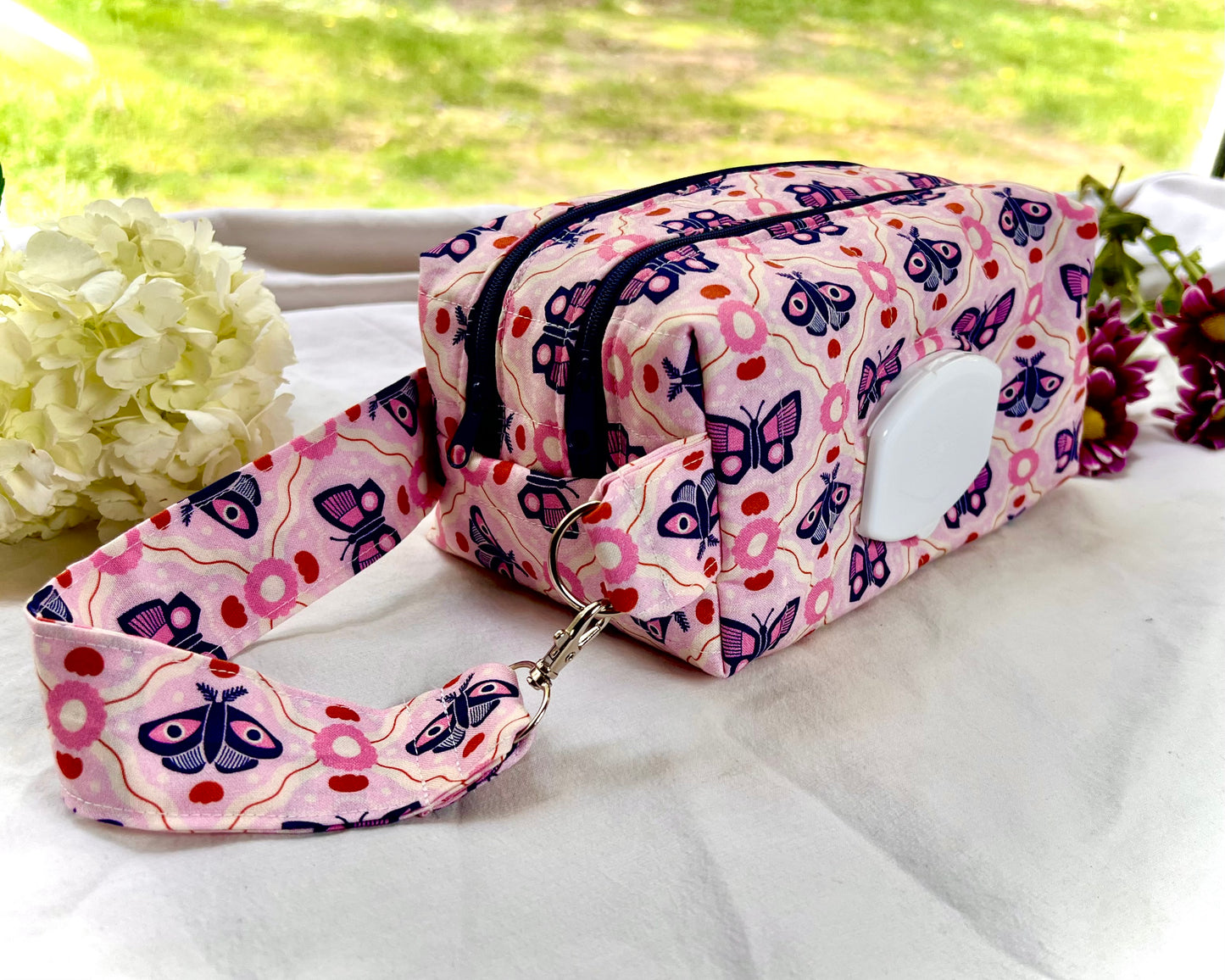 Clip & Go Double Zipper Wipe Pouch