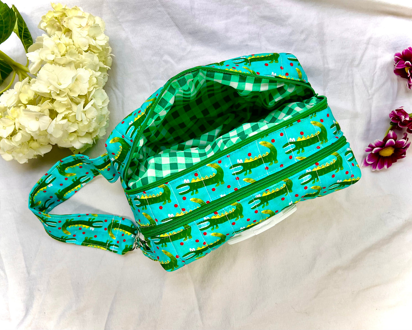 Clip & Go Double Zipper Wipe Pouch