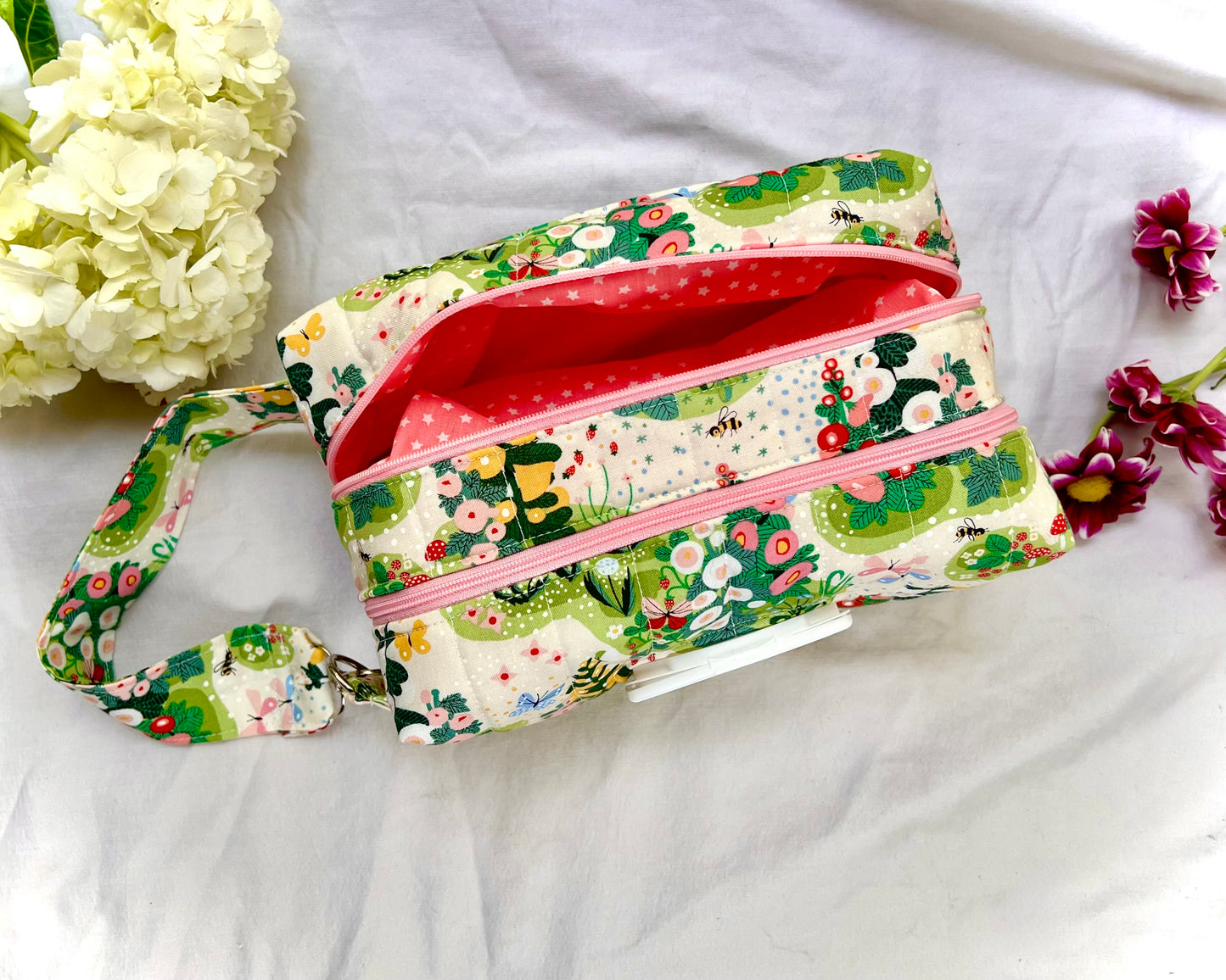 Clip & Go Double Zipper Wipe Pouch