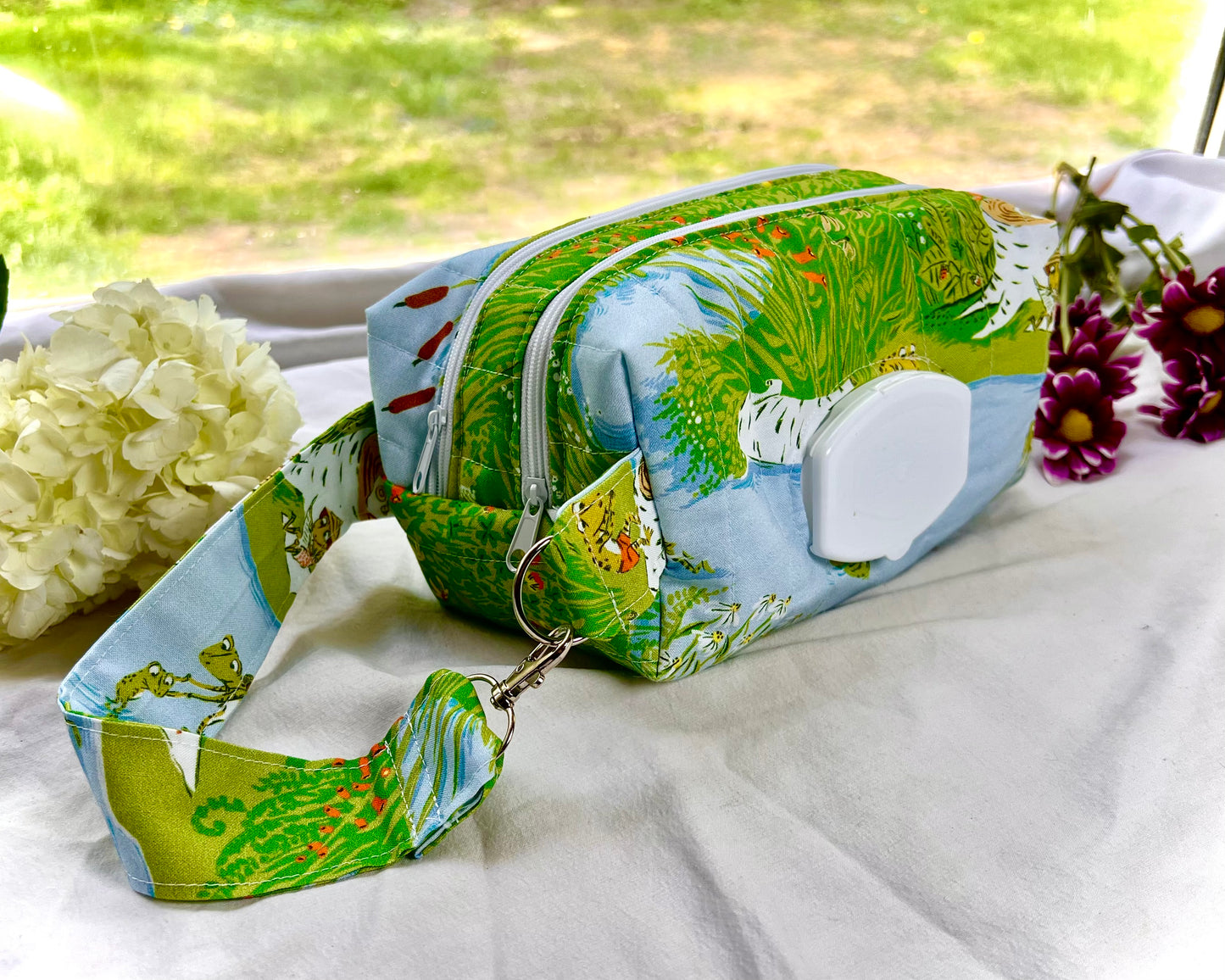 Clip & Go Double Zipper Wipe Pouch
