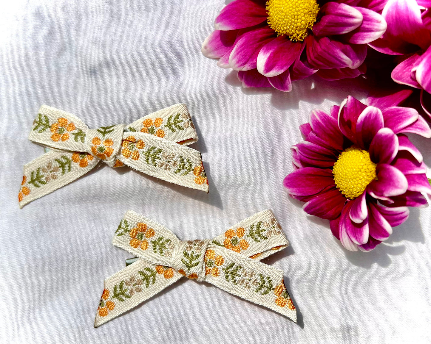 Mini Pigtail Bows