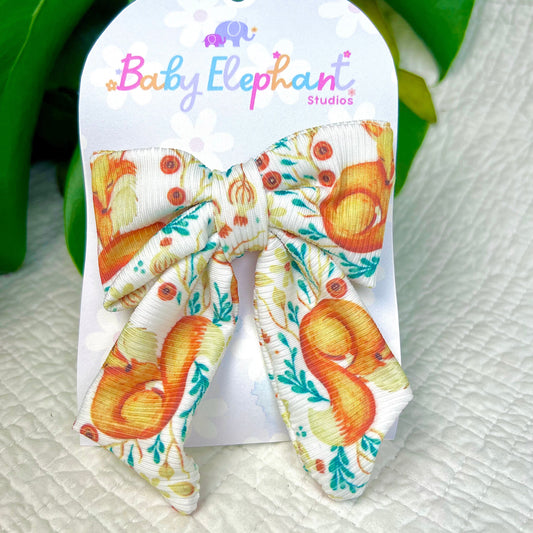 Foxes Den Bow 🦊🍃